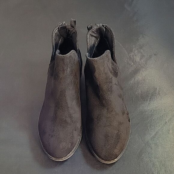 OLD NAVY G CUTOUT BASIC BACK ZIPPER CLOSURE SUEDE ROUND TOE KIDS TODDLER AN… R3 - Picture 2 of 16